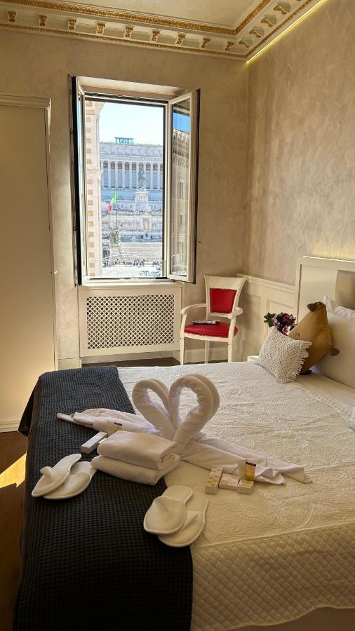 Piazza Venezia Luxury Suite Rome Extérieur photo