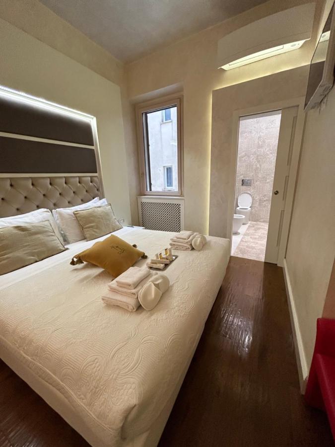 Piazza Venezia Luxury Suite Rome Extérieur photo