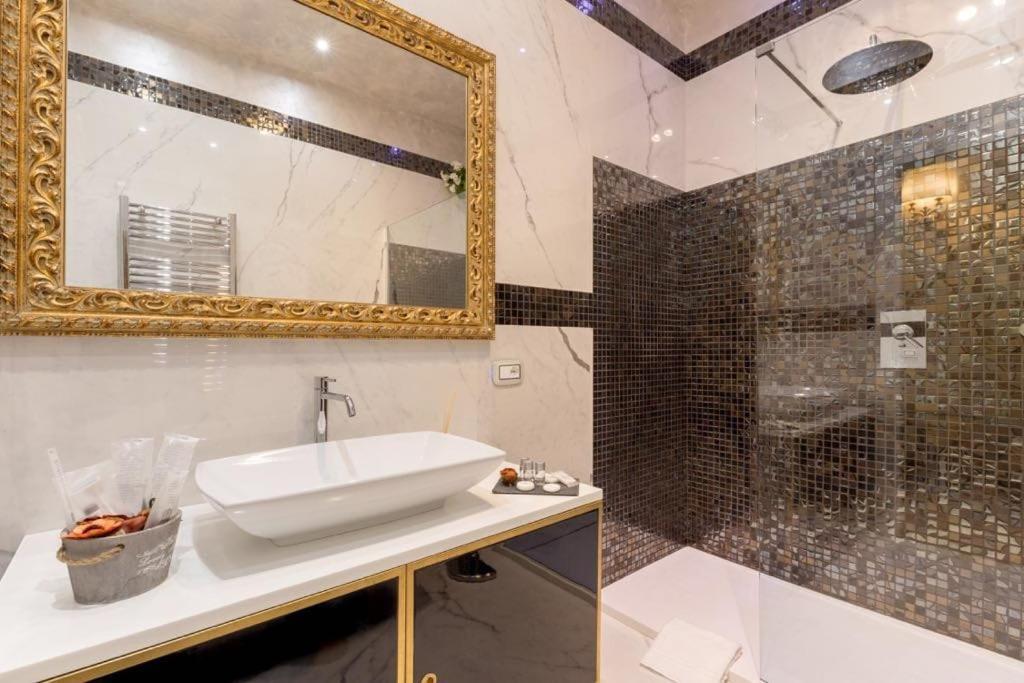 Piazza Venezia Luxury Suite Rome Extérieur photo