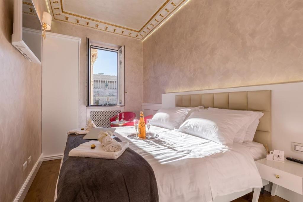 Piazza Venezia Luxury Suite Rome Extérieur photo