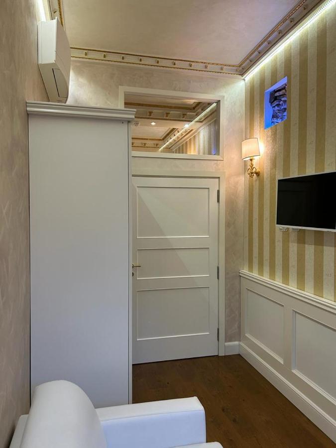 Piazza Venezia Luxury Suite Rome Extérieur photo