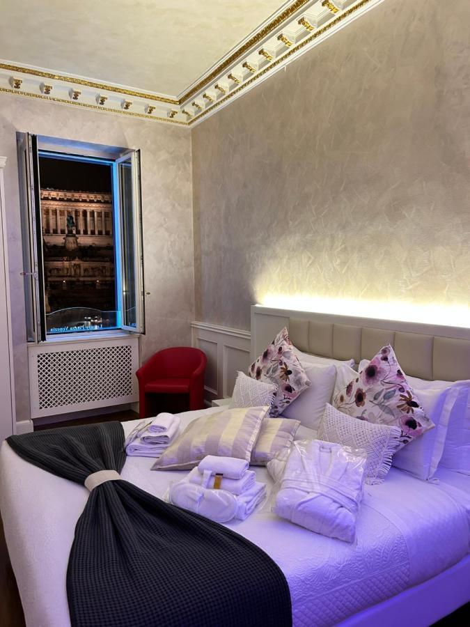 Piazza Venezia Luxury Suite Rome Extérieur photo
