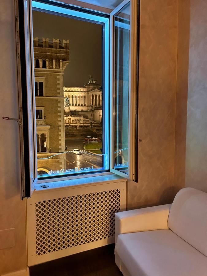 Piazza Venezia Luxury Suite Rome Extérieur photo