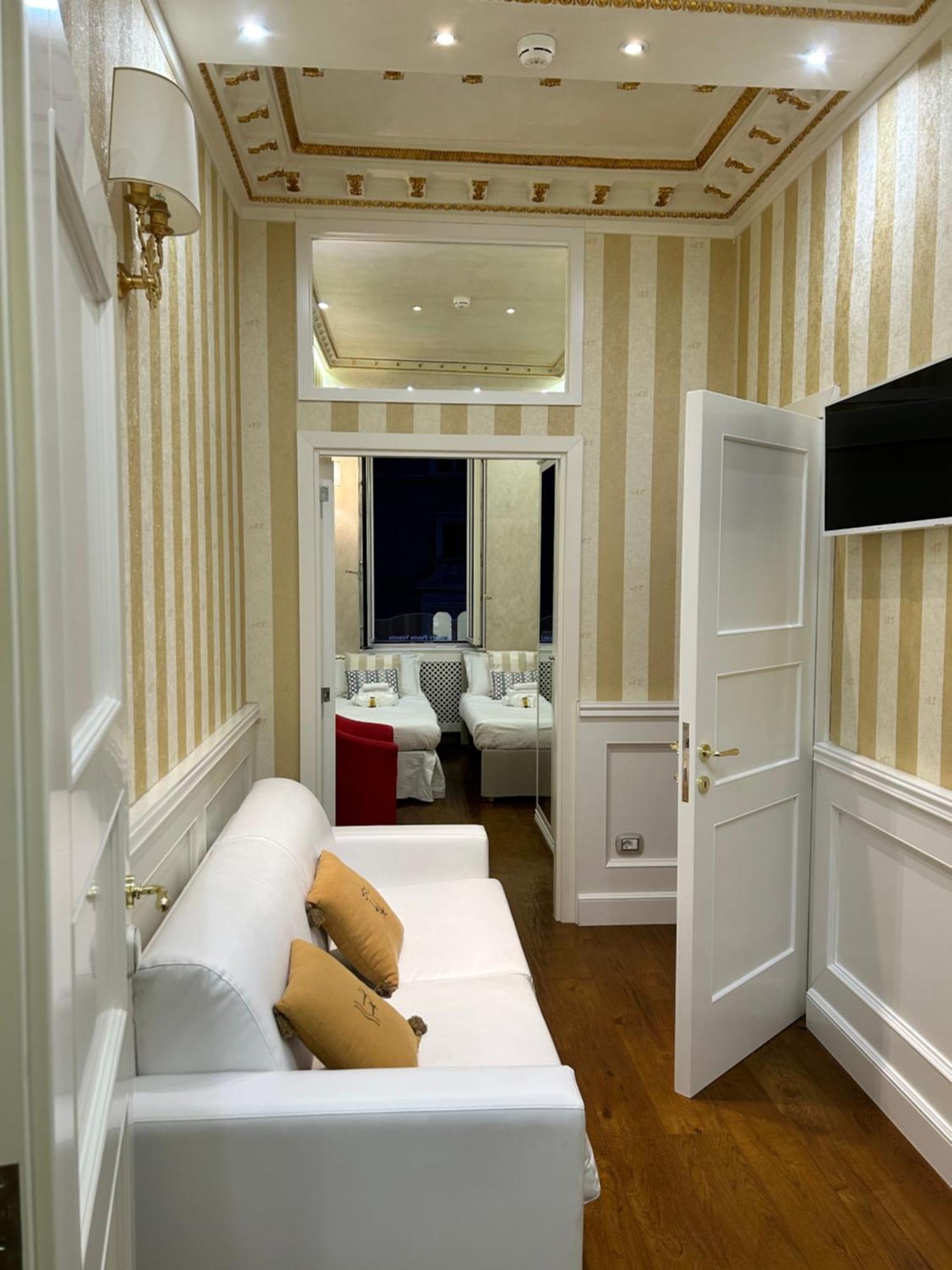Piazza Venezia Luxury Suite Rome Extérieur photo